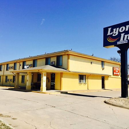 Lyons Inn Экстерьер фото